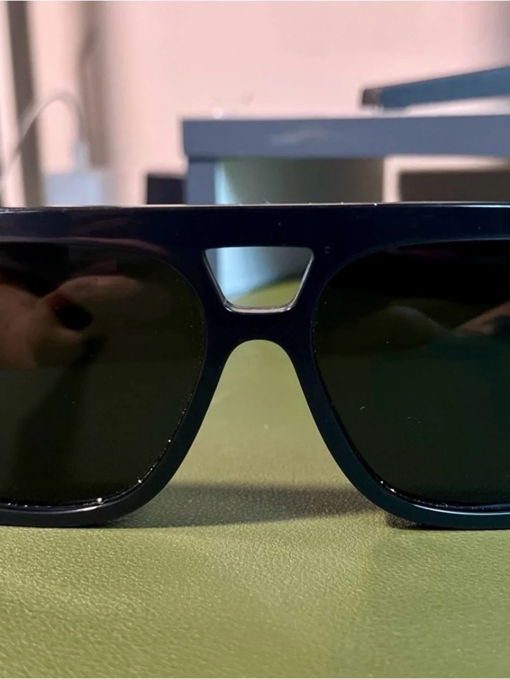 Gucci Men's Black Sunglasses with Gold Detail